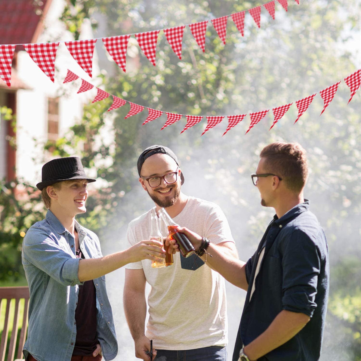 98.4 Feet Large Plastic Red and White Checkered Pennant Banner Gingham Triangle Banner Red and White Banner for Picnic BBQ Birthday Christma